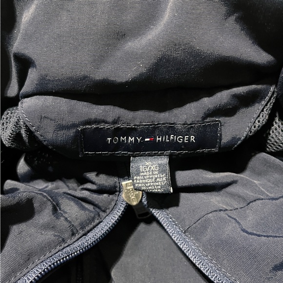 VINTAGE TOMMY HILFIGER JACKET
SIZE XL FITS LIKE L - Picture 5 of 5